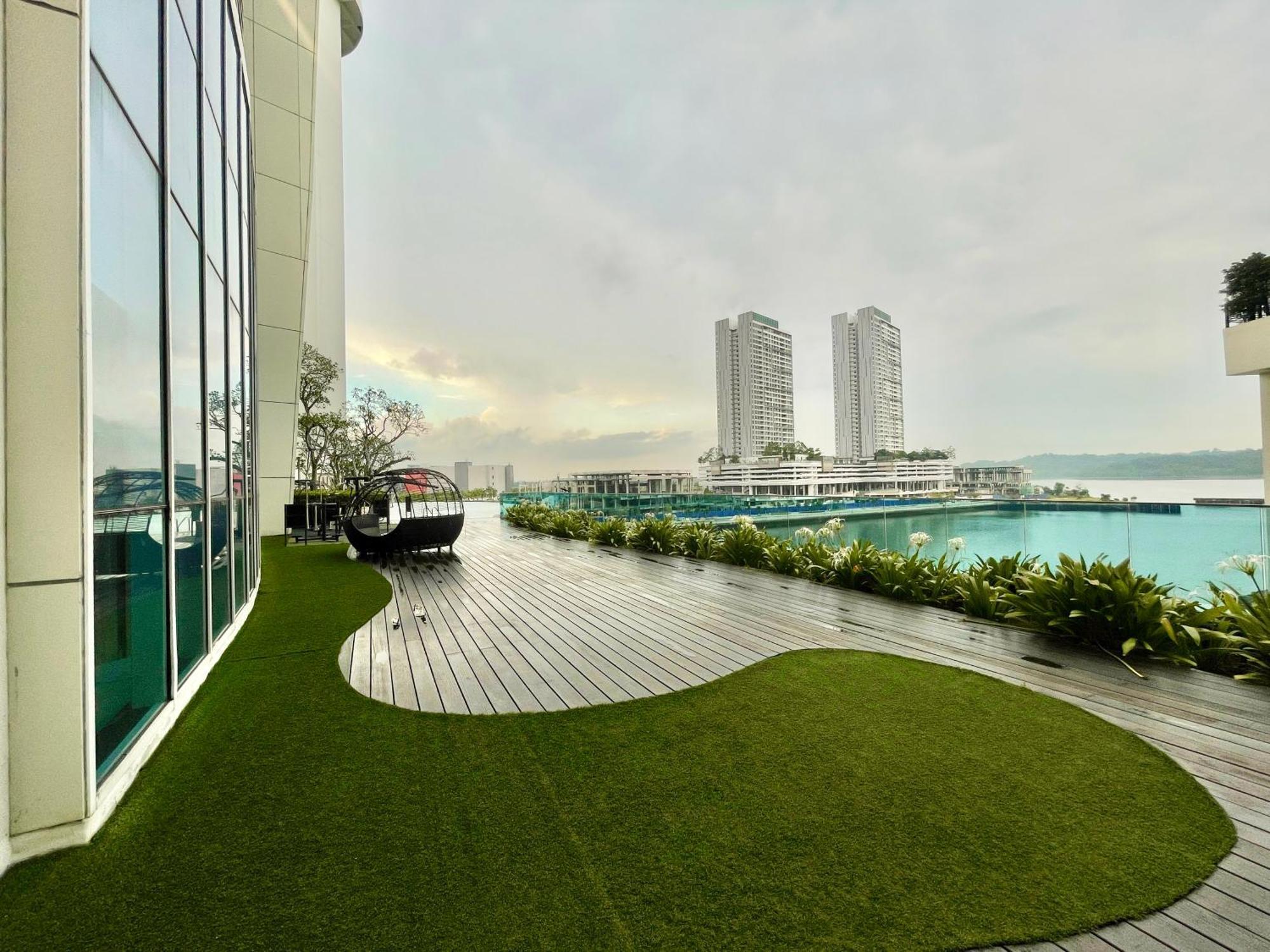Pinetree Puteri Harbour @ Uha Apartment นุสาจายา ภายนอก รูปภาพ
